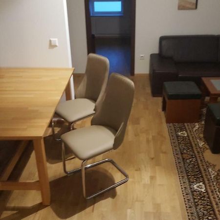 Apartments Zum Bayrisch Pub ไวเซนฮอร์น ภายนอก รูปภาพ