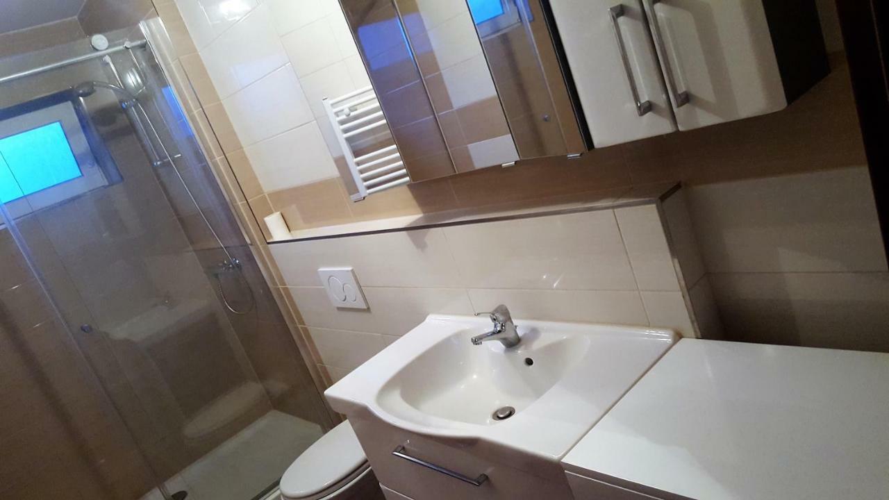 Apartments Zum Bayrisch Pub ไวเซนฮอร์น ภายนอก รูปภาพ