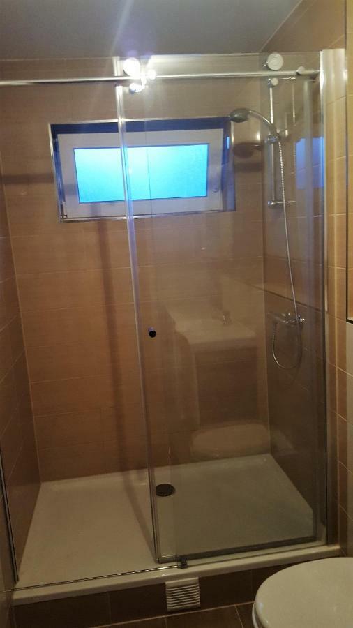 Apartments Zum Bayrisch Pub ไวเซนฮอร์น ภายนอก รูปภาพ