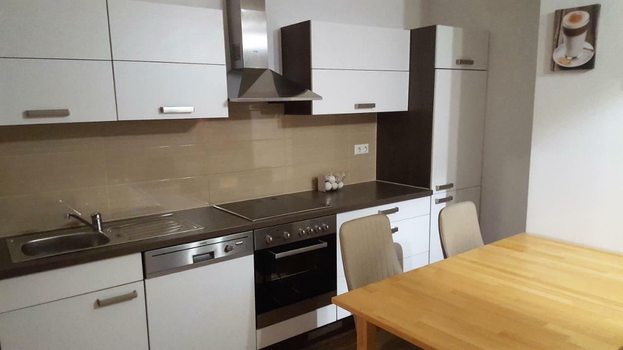 Apartments Zum Bayrisch Pub ไวเซนฮอร์น ภายนอก รูปภาพ